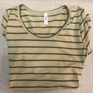 Medium lynnae lularoe